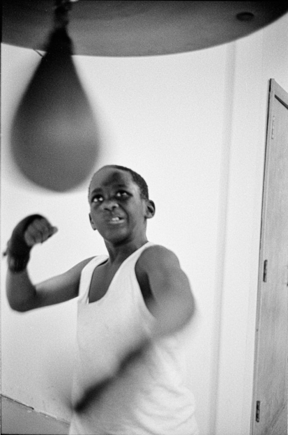 98-16-25A:26 punching bag