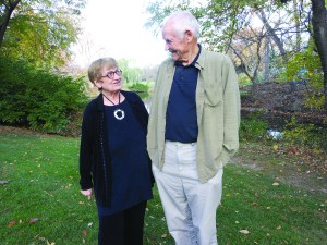 Spittlers looking at each other (Leo)